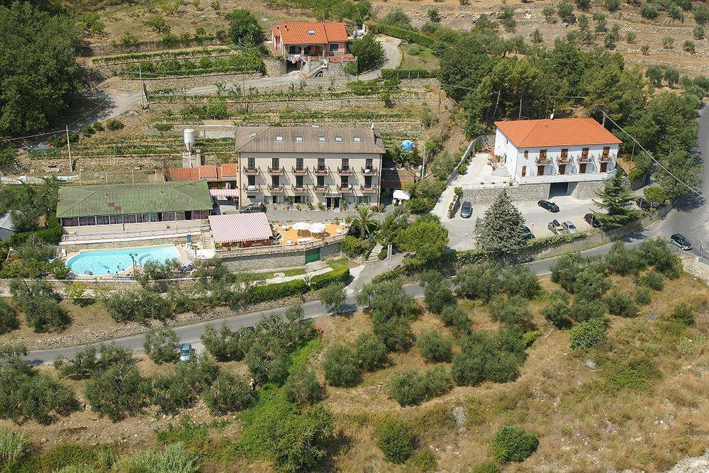 Albergo Ristorante San Matteo San Bartolomeo Al Mare Exteriér fotografie