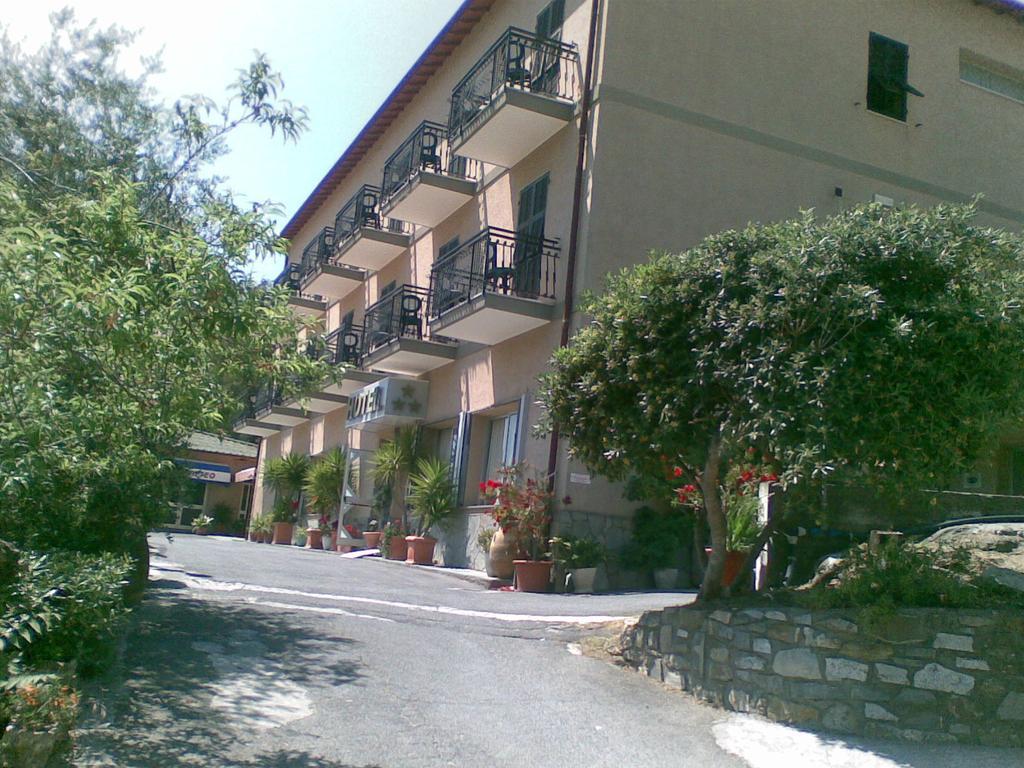 Albergo Ristorante San Matteo San Bartolomeo Al Mare Exteriér fotografie